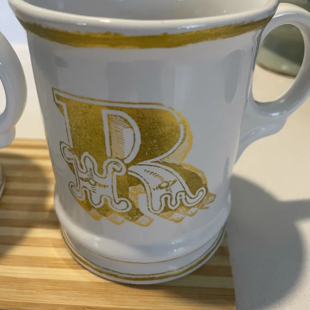 Williams Sonoma Initial (R & N)Ceramic Mugs